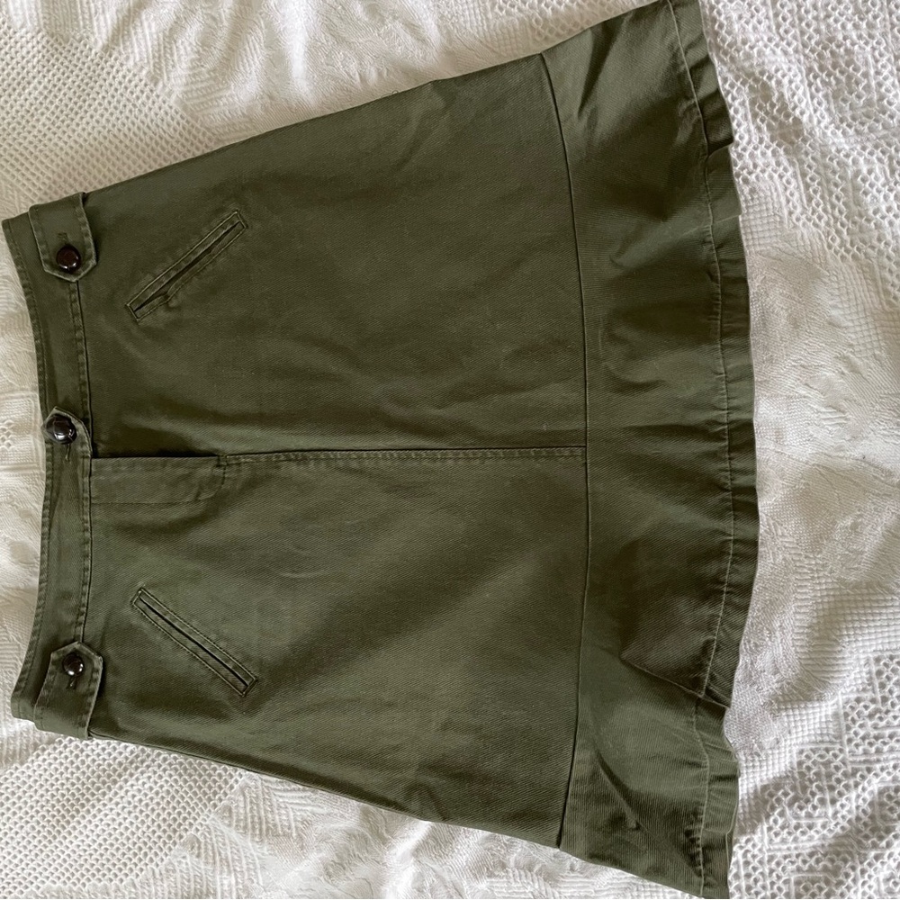 Sitwell green skirt